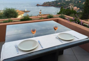 Modern 3-Room Apartment with Stunning Sea Views